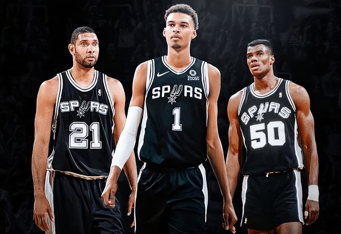 阿德里亚诺：感谢球迷还称我为皇帝；伊布是我合作过最强队友（阿德里亚诺：感谢球迷仍称我皇帝，伊布是我合作过最强的队友）