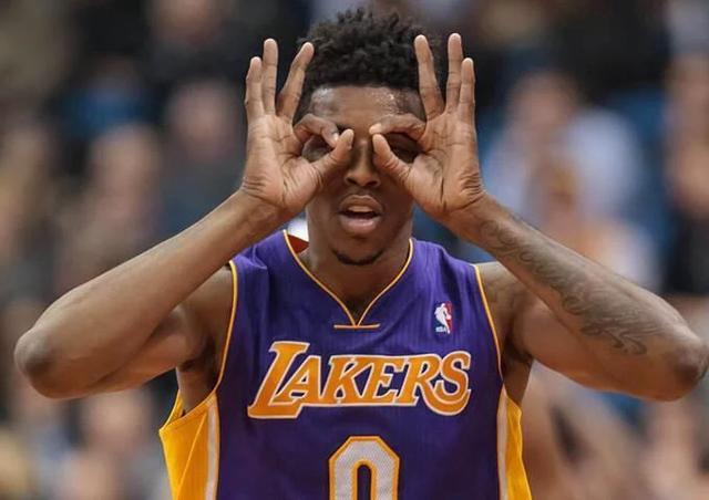 斯基拉：莫拉塔左大腿内收肌严重受伤，预计明年3月才能复出（斯基拉：莫拉塔左大腿内收肌重伤，预计明年3月方能复出）