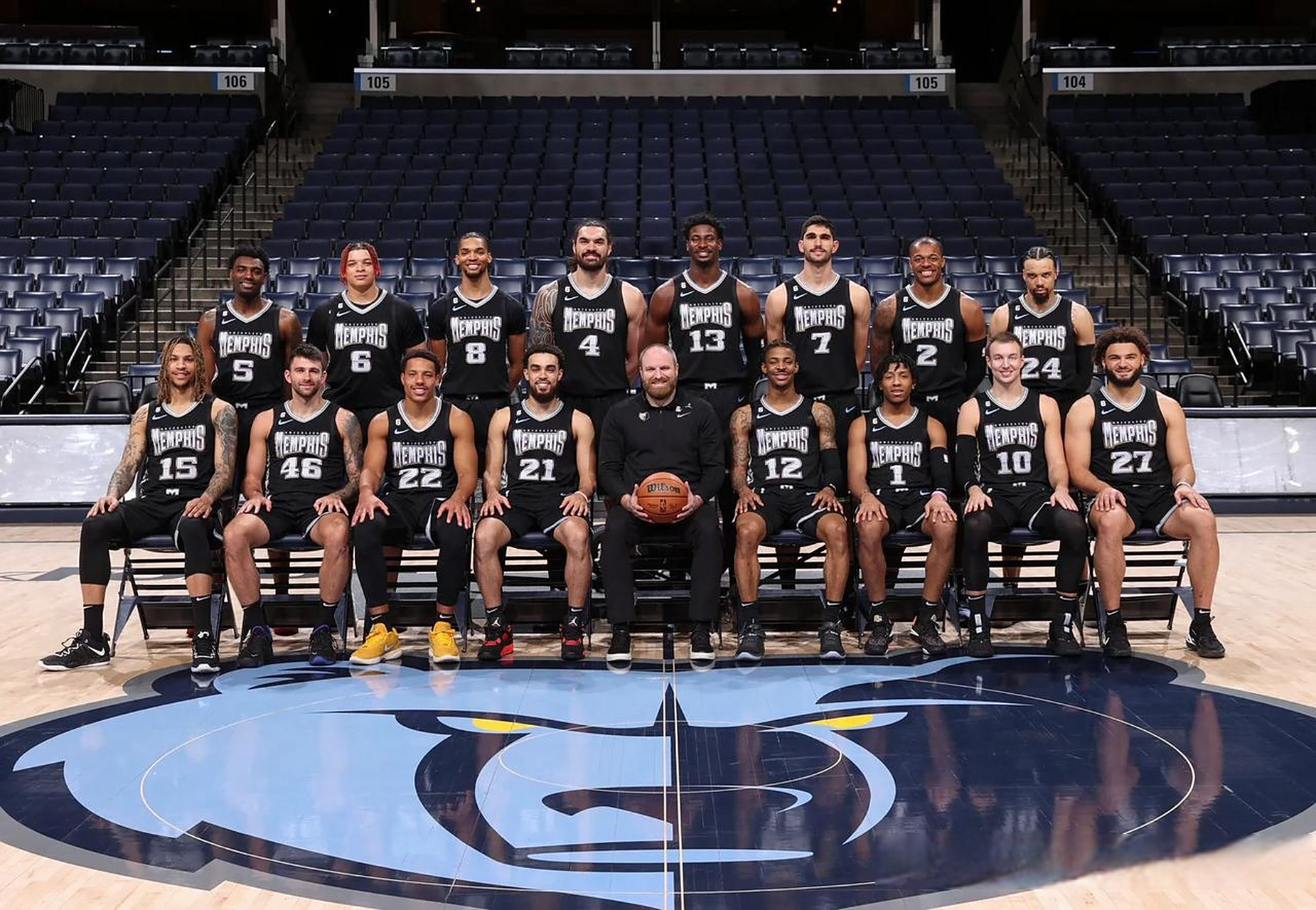 马雷斯卡：埃斯特旺像个旧时代的孩子，他不沉迷于手机和社媒（马雷斯卡：埃斯特旺有旧时代气质，不迷恋手机与社媒）