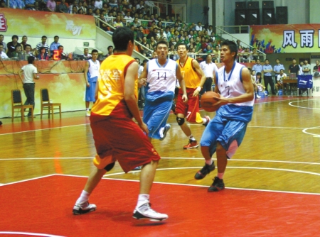 布朗：姆伯莫过去几年被低估了，大家都更关注伊万-托尼（布朗：近年姆伯莫遭低估，外界焦点多在伊万-托尼）